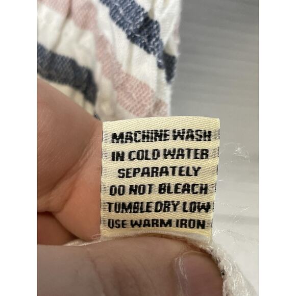 Style Envy Shirt Womens Medium White Blue Striped Smocked Crop Top Off Shoulder - Picture 8 of 9